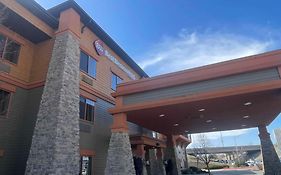 Best Western Premier KC Speedway Inn&Suites